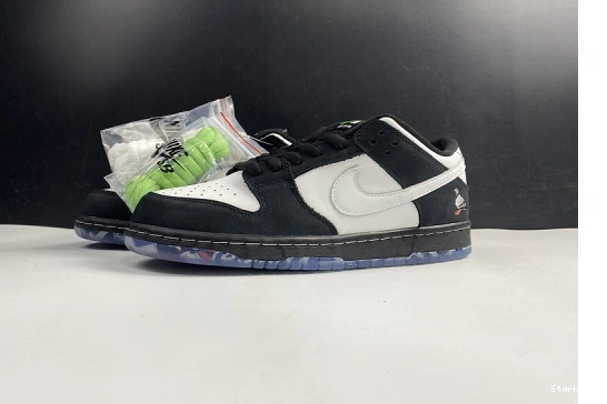 BV1310-013 SB Panda Pigeon Dunk Staple Nike Low 1108
